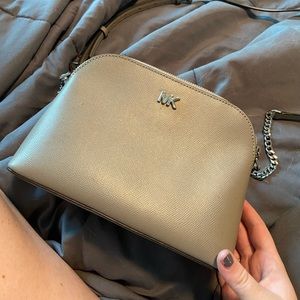 Micheal Kors crossbody purse